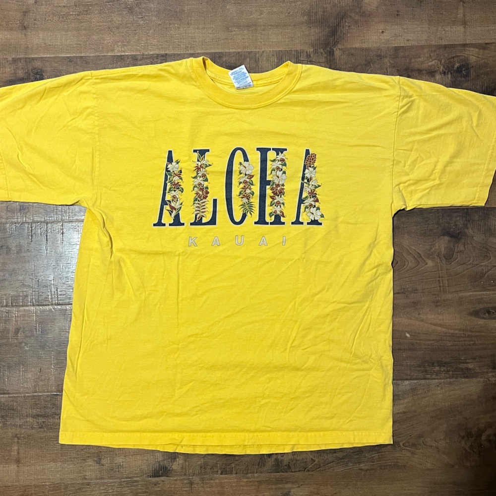 Vintage Anvil Aloha Maui T-Shirt Yellow Men's XL Made in USA Travel Hawaii